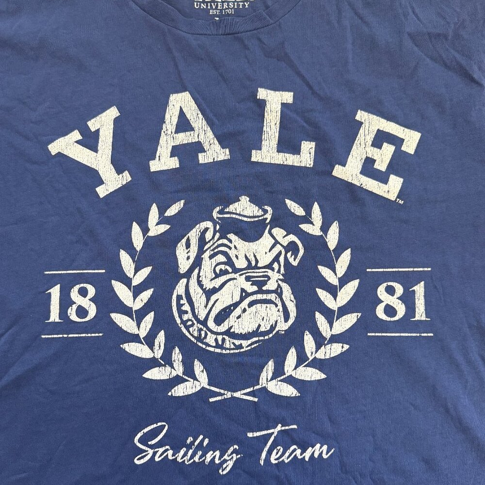 NWT Yale Bulldogs Sailing Team Tee Medium Oversized